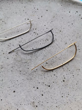 Load image into Gallery viewer, CLIP C earcuff
