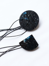 Load image into Gallery viewer, Black Moon Earrings L
