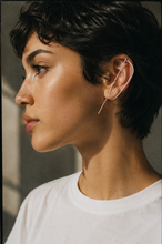 Load image into Gallery viewer, CLIP C earcuff
